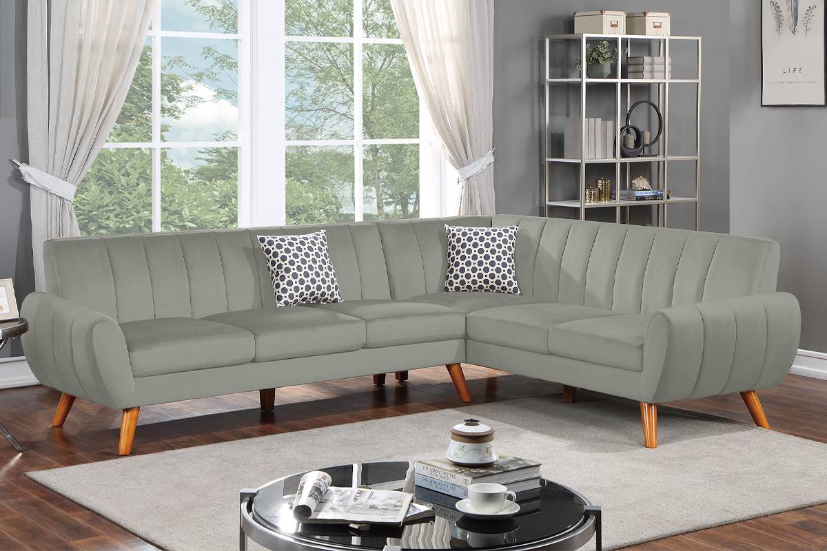 F8872 2-Piece Sectional Set W/ 2 Accent Pillows