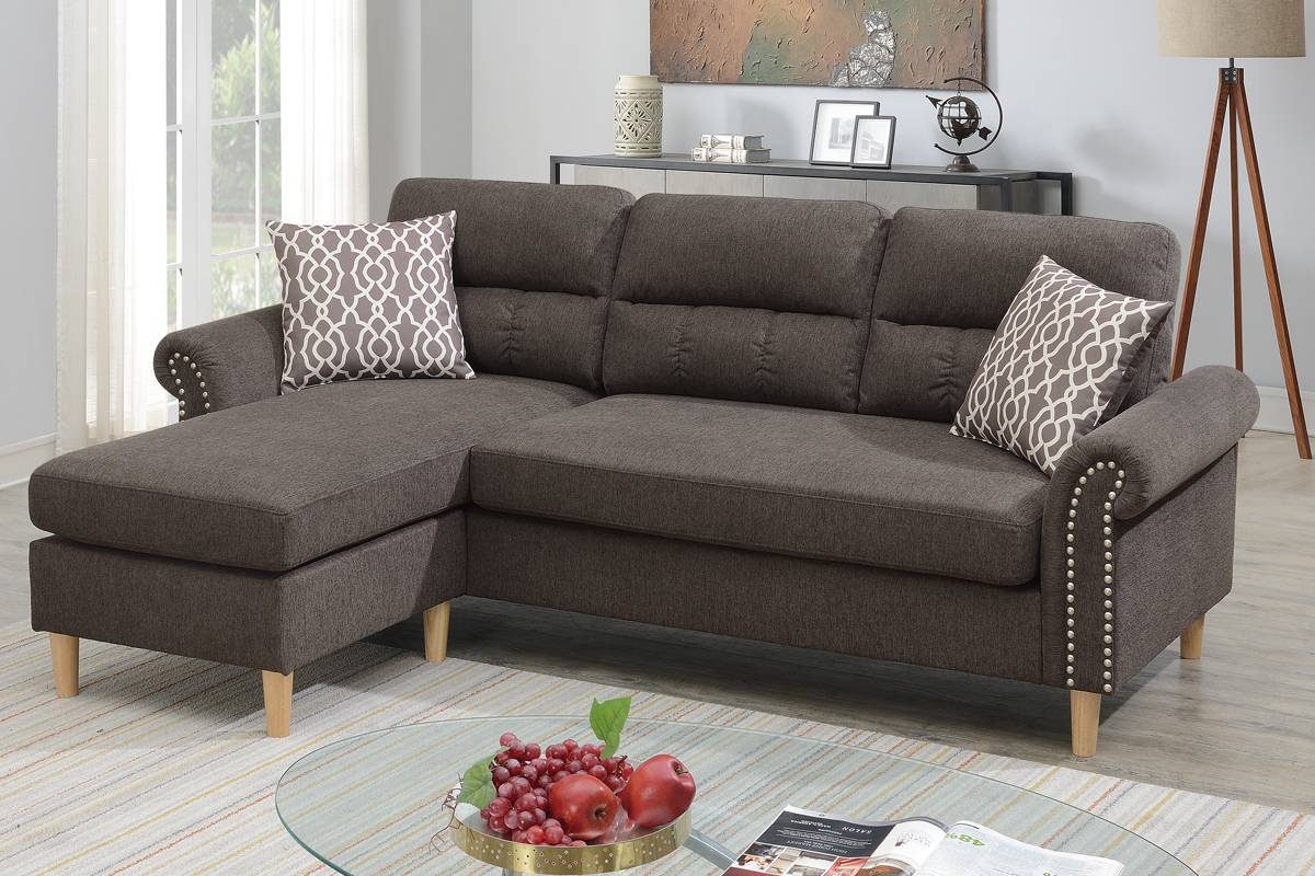 F6448 Reversible Sectional Set W/ 2 Accent Pillows