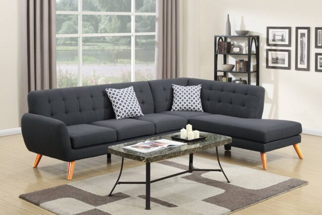 F6954<DIV> 2-Piece Sectional Set W/ 2 Accent Pillows
