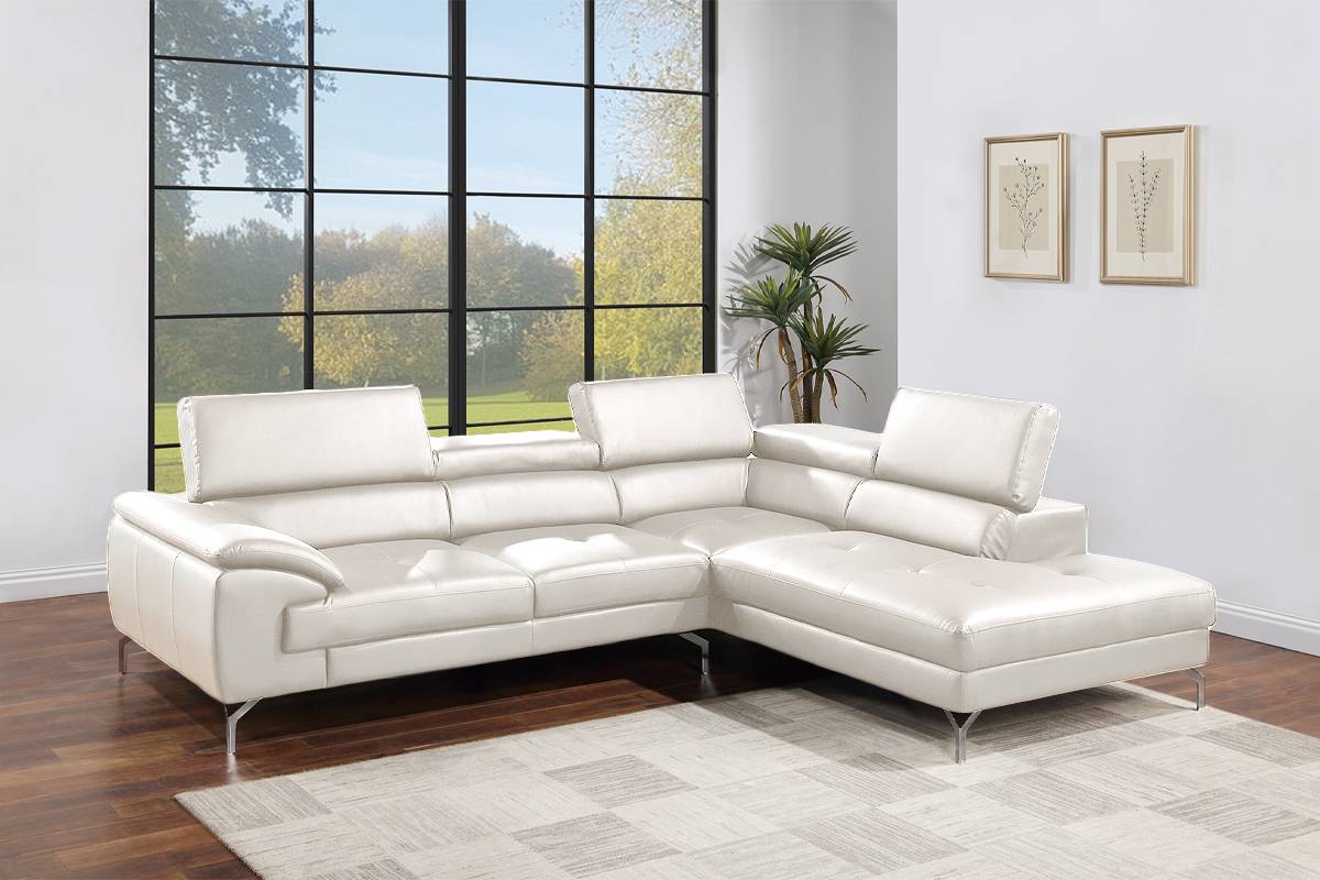 F8446 2-Piece Sectional Set