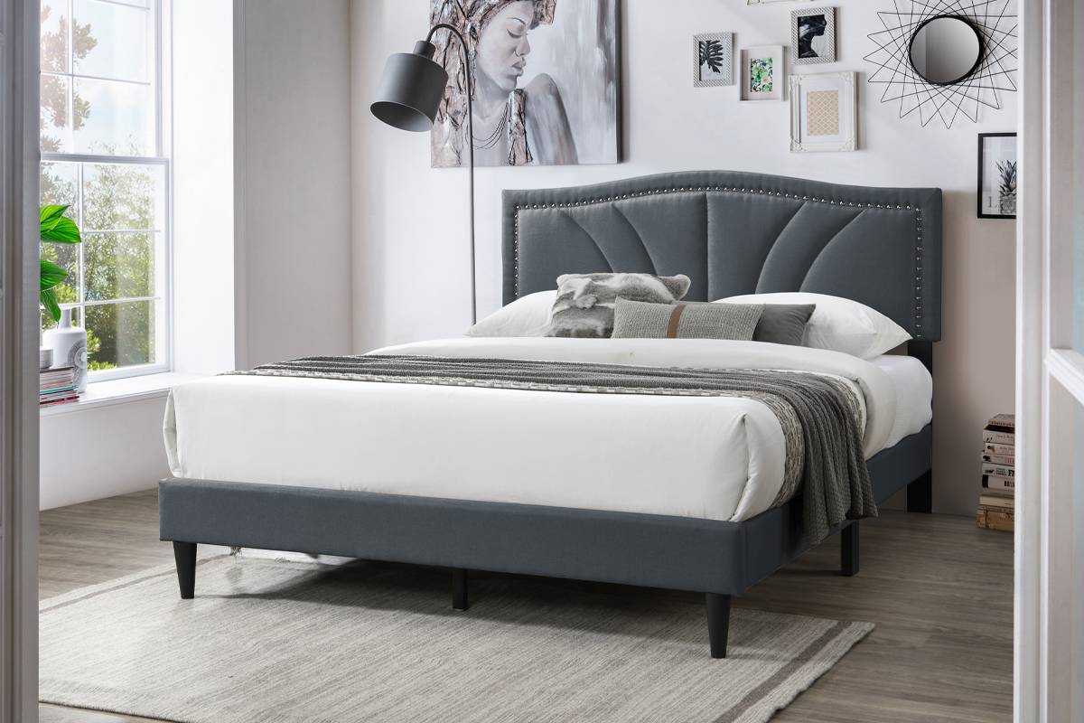 F9654Q Queen Bed